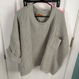 POL Textured Knit Sweater in Light Gray